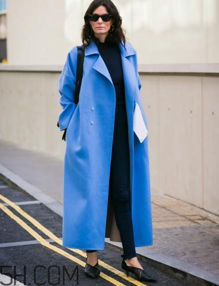 胸大的人適合穿什么衣服？胸大的女生穿什么衣服好看？