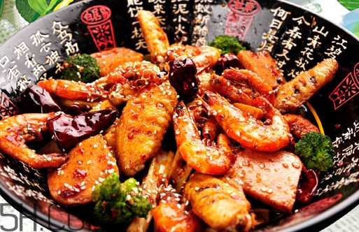 麻辣香鍋是火鍋嗎？麻辣香鍋是燉的還是炒的