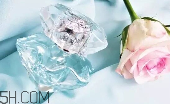 萬寶龍lady emblem香水好聞嗎？萬寶龍lady emblem藍鉆香水價格