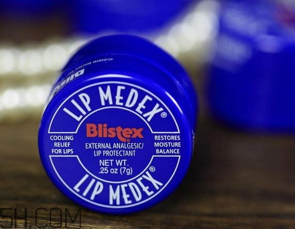 小藍(lán)罐唇膏正品多少錢？小藍(lán)罐唇膏怎么涂抹？