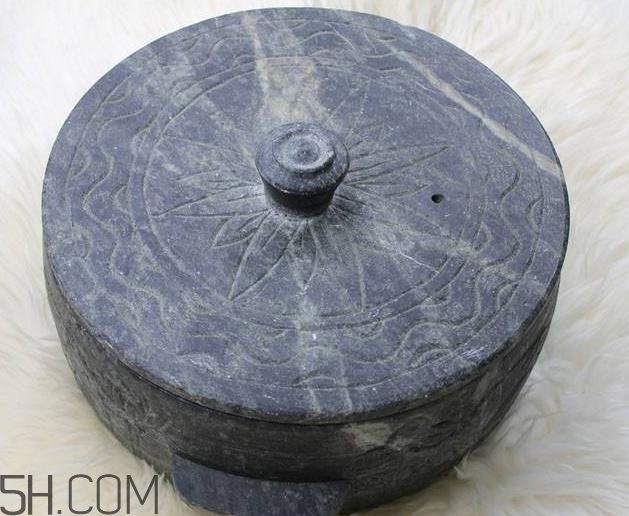 墨脫石鍋多少錢(qián)一個(gè)？墨脫石鍋為什么那么貴？