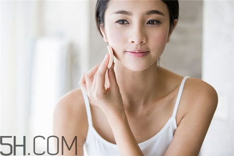 青春痘需要用藥嗎？青春痘需要治療嗎？