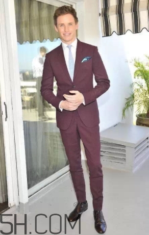 豬肝色配什么顏色好看？豬肝色大衣怎么搭配