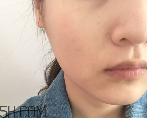 初之印修容氣墊CC霜怎么樣？多少錢(qián)？