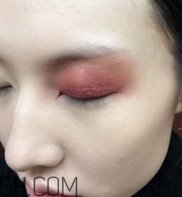 破碎娃娃妝怎么化？萬圣節(jié)破碎娃娃妝畫法教程