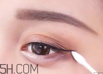 萬(wàn)圣節(jié)南瓜妝怎么化？萬(wàn)圣節(jié)南瓜少女妝
