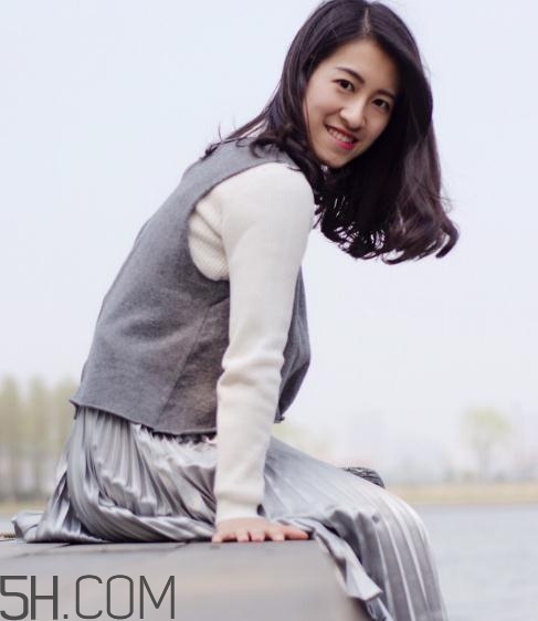 one more的衣服怎么樣？one more衣服貴嗎？