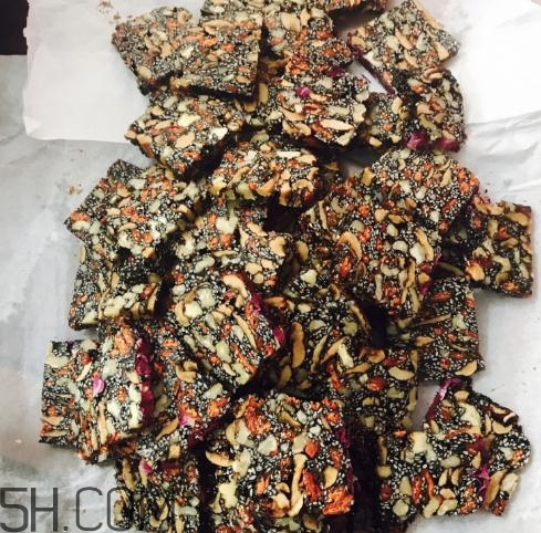 東阿阿膠怎么吃最好？東阿阿膠怎么弄碎？