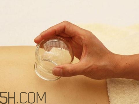 關(guān)節(jié)炎可以拔火罐嗎？關(guān)節(jié)炎拔罐管用嗎？