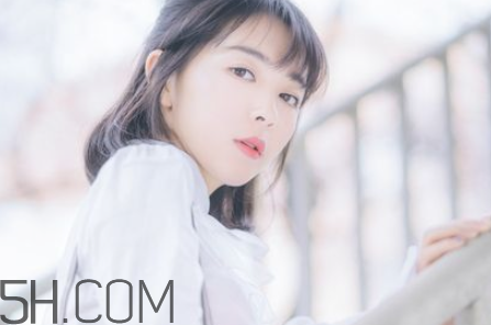 防曬乳需要卸妝嗎？防曬噴霧能用多久？