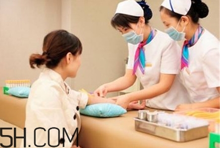 公司體檢都檢查什么項(xiàng)目？一年中最佳體檢時(shí)間是什么時(shí)候
