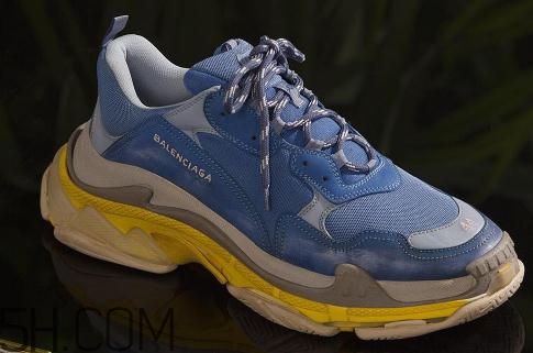 balenciga triple s ssense獨(dú)占配色多少錢(qián)_在哪買(mǎi)？