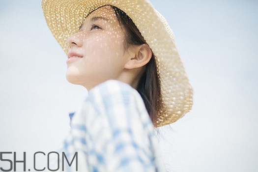 洗發(fā)水過敏的癥狀是什么？頭發(fā)毛躁怎么變得柔順光滑？