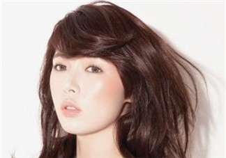 發(fā)膜和彈力素有什么區(qū)別？發(fā)膜和護(hù)發(fā)素要同時(shí)用嗎？