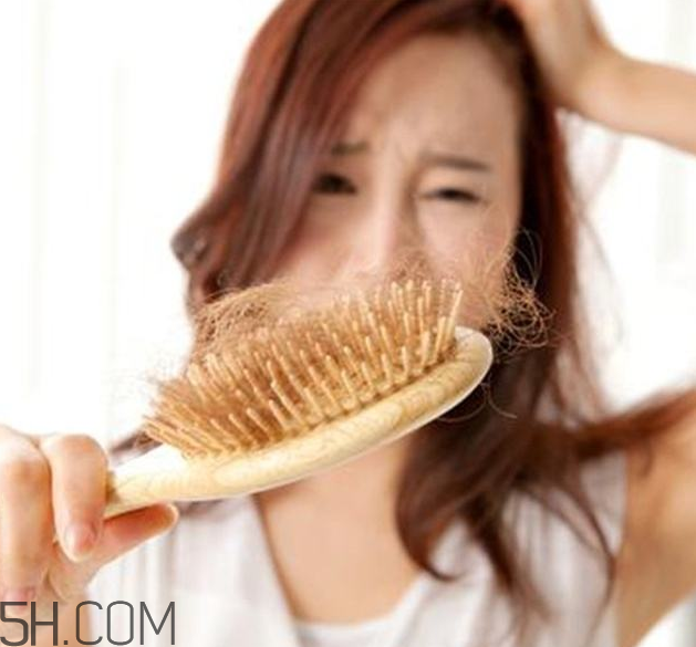 洗發(fā)水是酸性好還是堿性好？防止脫發(fā)的方法
