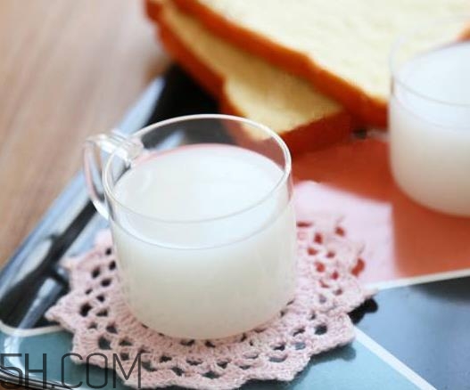 可爾必思好喝嗎？可爾必思有酒精嗎？