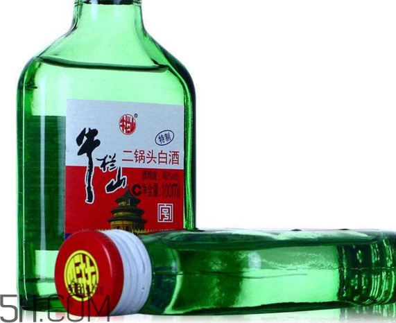 牛欄山二鍋頭是勾兌的嗎？百年牛欄山52度價格
