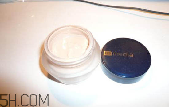 粉底霜用完之后用什么 粉底霜在哪個步驟用 粉底霜用完之后用什么 粉底霜在哪個步驟用