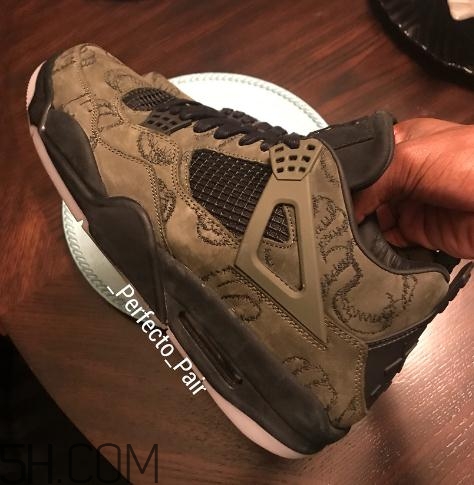 kaws與air jordan 4聯(lián)名橄欖綠版本實(shí)物什么樣？