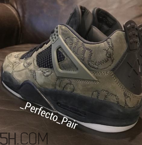kaws與air jordan 4聯(lián)名橄欖綠版本實(shí)物什么樣？