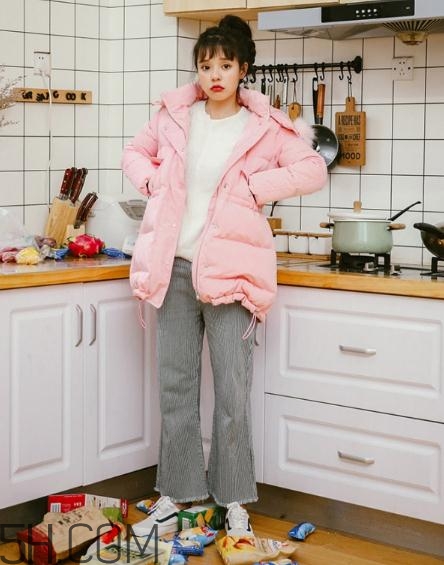 粉色羽絨服怎么搭配？粉色羽絨服搭配圖片