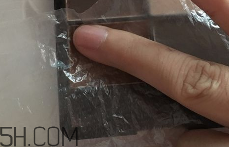 眼影碎了怎么恢復原樣？粉色眼影牌子推薦