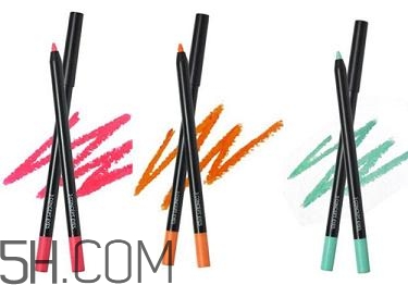 女生怎樣學(xué)會(huì)快速化妝？新手化妝需要的基本用品