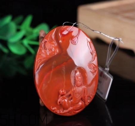 南紅瑪瑙可以泡水嗎？南紅瑪瑙能沾水嗎？