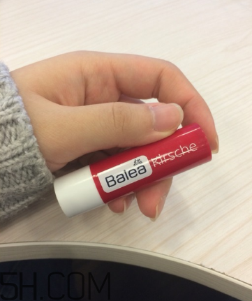 balea櫻桃潤唇膏好用嗎？balea櫻桃潤唇膏多少錢？