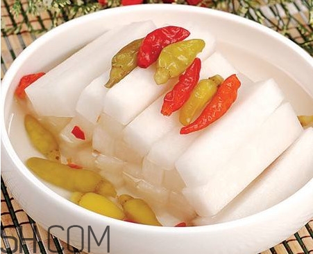 泡蘿卜用自來水還是冷開水？泡蘿卜的功效與作用