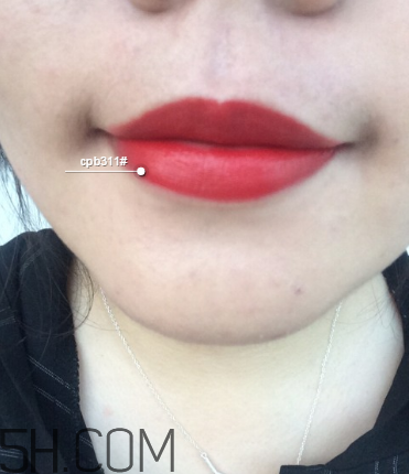 迪奧999和cpb311哪個(gè)好看？cpb奢華艷光唇膏價(jià)格多少錢？