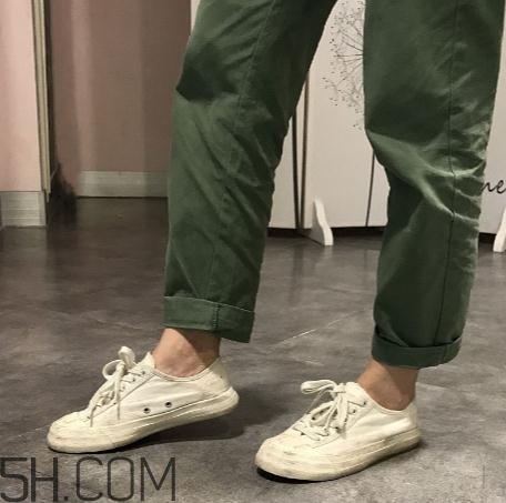 帆布鞋鞋底發(fā)黃怎么辦？帆布鞋鞋底怎么洗白？