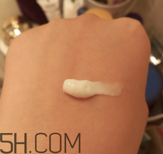 露得清身體乳怎么樣？露得清身體乳好用嗎？