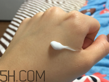 露得清身體乳怎么樣？露得清身體乳好用嗎？