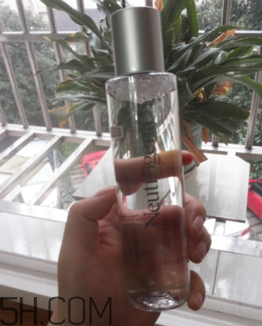 露得清保濕亮膚液怎么樣？露得清保濕亮膚液好用嗎？