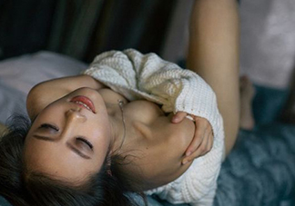女生說我要吃糖什么意思？女生對男生說想吃糖什么含義