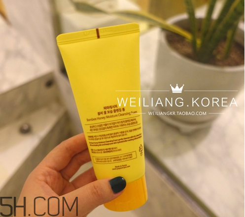 為什么洗臉要用洗面奶？洗面奶的基本使用方法