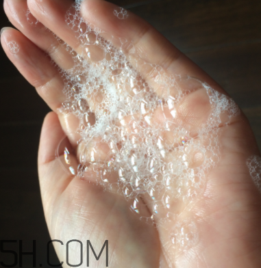小蜜蜂寶寶洗發(fā)露怎么樣？小蜜蜂寶寶洗發(fā)露好用嗎？