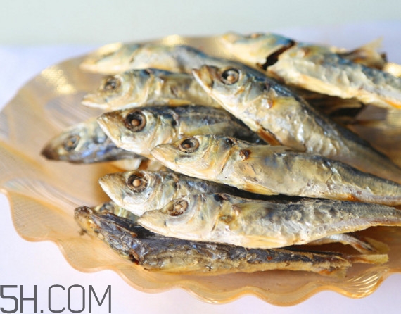 咸魚是不是海鮮？咸魚是不是咸水魚？