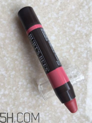 小蜜蜂唇膏筆怎么樣？小蜜蜂唇膏筆好用嗎？