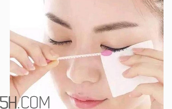 卸妝油如何卸眼妝？不化妝怎么用卸妝油？