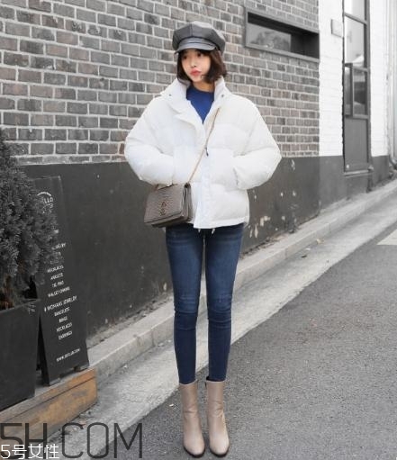 白色羽絨服怎么搭配？白色羽絨服搭配圖片