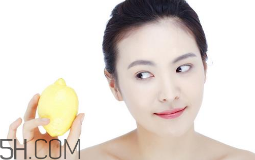 卸妝油可以祛痘嗎？卸妝油的錯(cuò)誤用法