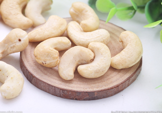 腰果是發(fā)物嗎？腰果有補(bǔ)腎的功效嗎