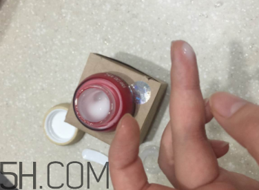御泥坊紅石榴眼霜怎么樣？御泥坊紅石榴眼霜好用嗎？