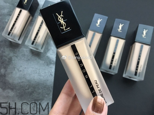 ysl恒久完美無瑕粉底液好用嗎？ysl恒久完美彈力慕斯粉餅好用嗎？