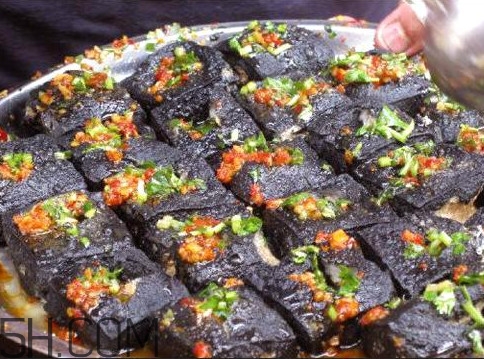 臭豆腐怎么炸才脆？臭豆腐怎么變黑的