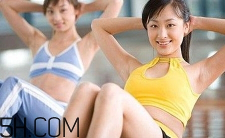 腰椎不舒服怎么辦？怎么預(yù)防腰椎間盤突出？
