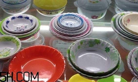 什么是仿瓷碗？仿瓷碗是塑料碗嗎？