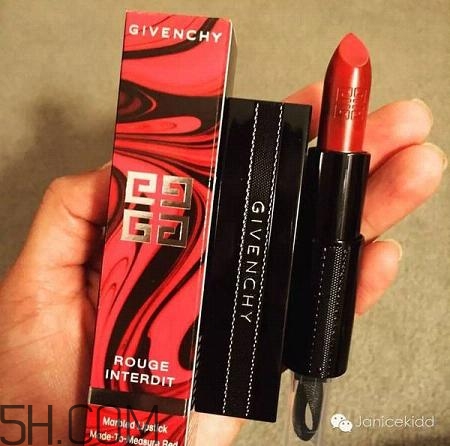 紀(jì)梵希新版禁忌之吻色號(hào)試色 紀(jì)梵希禁忌之吻16號(hào)好用嗎 紀(jì)梵希新版禁忌之吻色號(hào)試色 紀(jì)梵希禁忌之吻16號(hào)好用嗎